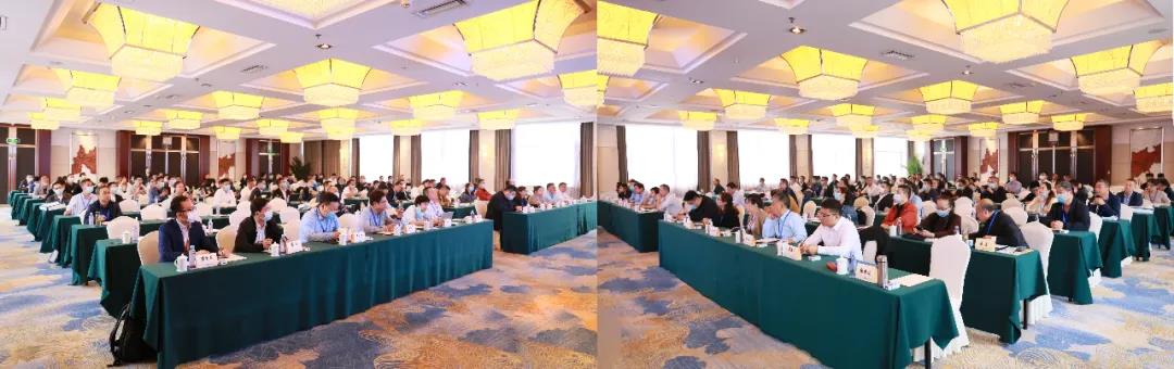 加氣協(xié)會(huì)主辦、東岳機(jī)械承辦的第五屆加氣混凝土行業(yè)總工程師論壇…